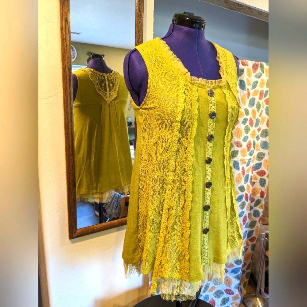 Women's boho shirt size S/M